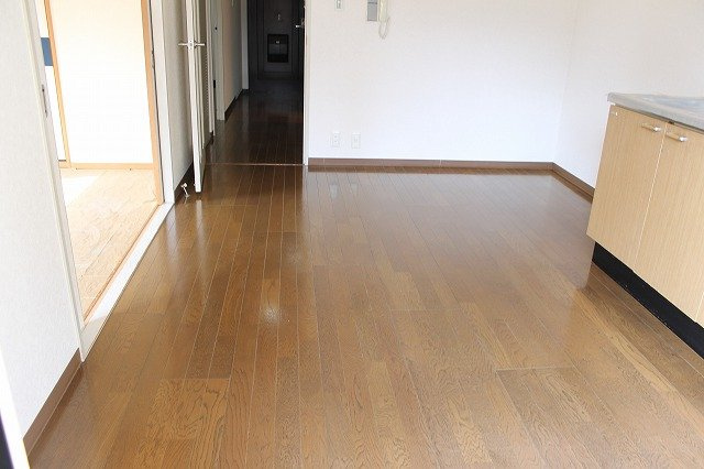 【居間・リビング】井本マンション 
