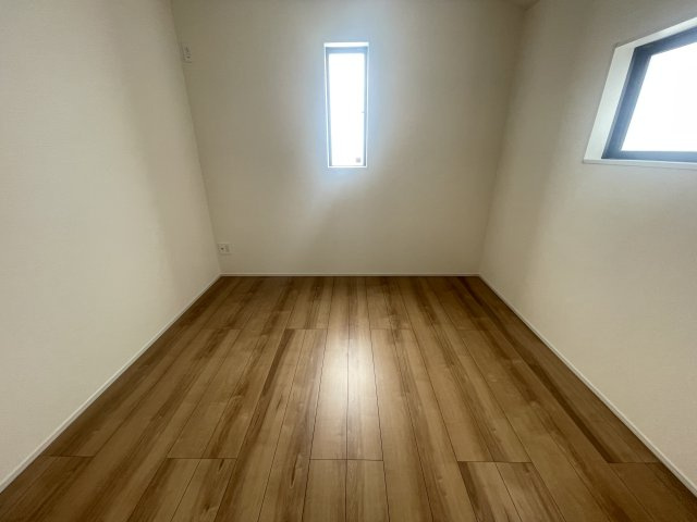 南風原町津嘉山（全4棟）2号棟の洋室|※同仕様写真です