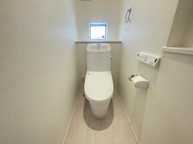 南風原町津嘉山（全4棟）2号棟のトイレ|※同仕様写真です