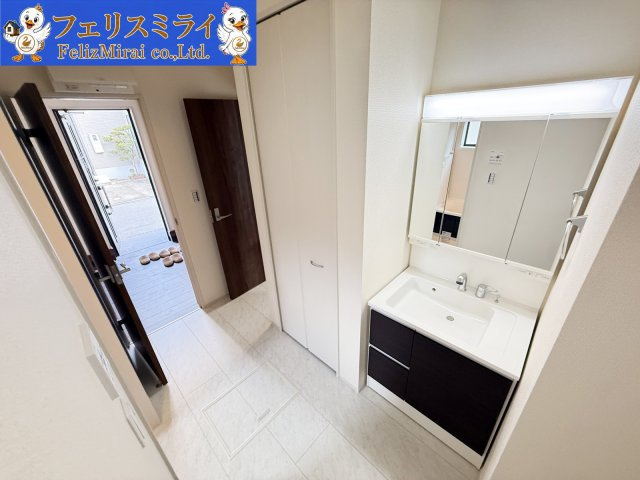 Livele Gardens　加古川市新神野６期の独立洗面台
