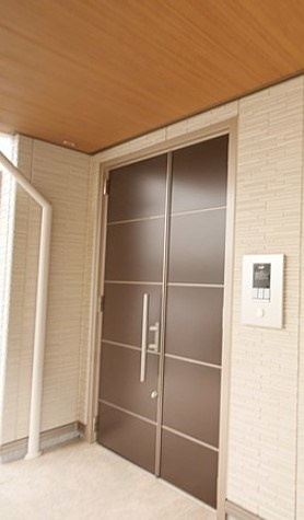 ひかりのエントランス