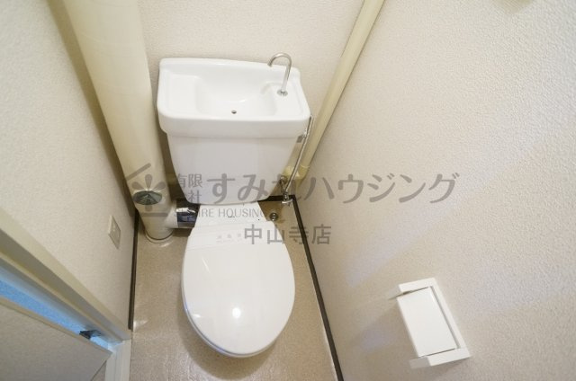 公社　宝塚安倉のトイレ|参考、同建物・反転間取りの号室