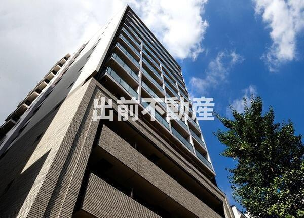 PEAKS神田の外観