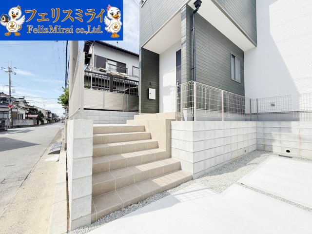 Terrechez 加古川市野口町北野12期の玄関