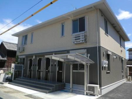 カトルボヌール柳川の外観