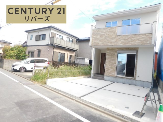 清須市西枇杷島町上新の新築一戸建の外観|☆最終１棟☆　新価格！！いつでも見学できます♪（お問合せ当日、平日、水曜、夜間でもＯＫ）　名鉄犬山線「下小田井」駅徒歩２分♪　駐車並列２台ＯＫ！　長期優良住宅・ＺＥＨ水準・耐震等級３♪
