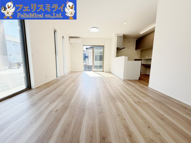 加古川市加古川町中津の居間・リビング