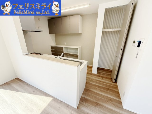 加古川市加古川町中津のキッチン