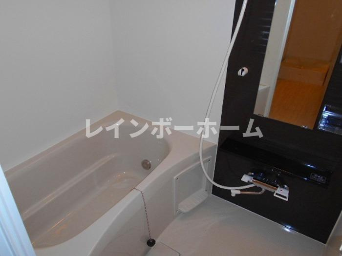 フェリス　コート　仲介手数料（賃料の1.10ヵ月）の50％OFF対象物件！の浴室|きれいなお風呂です