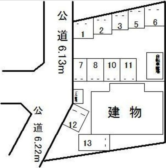 チェリーエムールの駐車場