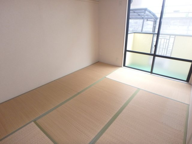 かにがやハイツの寝室