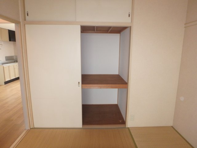 かにがやハイツの収納