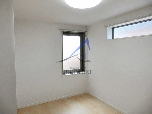 プリムローズ大森の居間・リビング|洋室のお部屋です。
