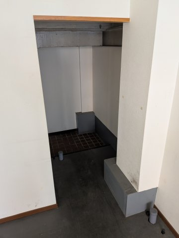 大阪市西区本田１丁目の店舗事務所の収納
