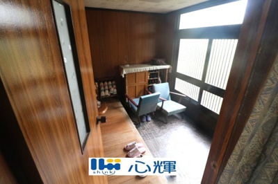 【玄関】 | 山陽小野田市大字小野田 中古住宅・土地（約685坪）／6DK・2階建／農地有り