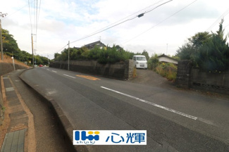 【前面道路含む現地写真】 | 山陽小野田市大字小野田 中古住宅・土地（約685坪）／6DK・2階建／農地有り