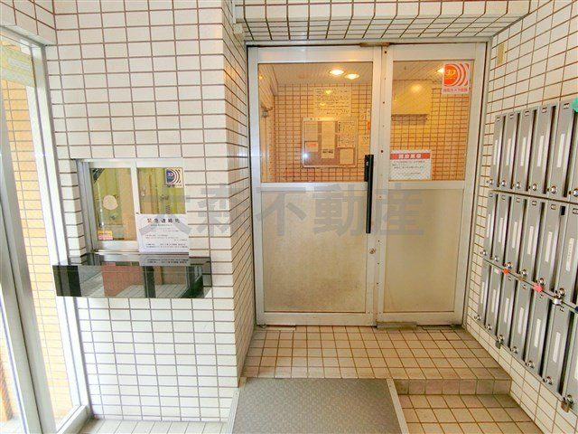 キャッスルマンション大森A号館のエントランス