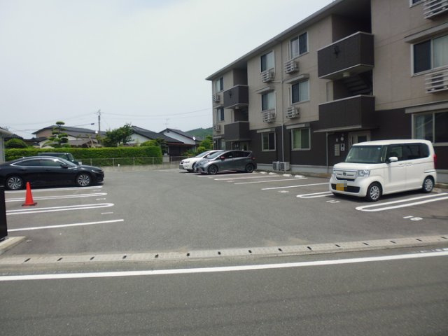 ハイムセラ宇土駅前の駐車場