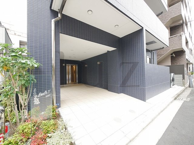 リバブルKのエントランス