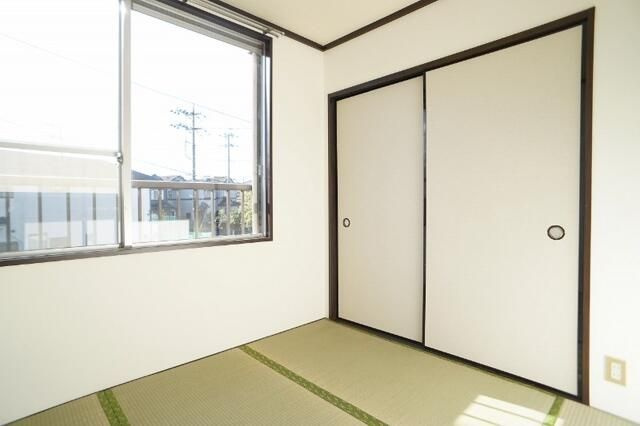 クローバーハイツＫの寝室