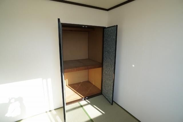 クローバーハイツＫの収納