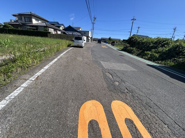 知多市日長字穴田の前面道路含む現地写真|東側　前面道路