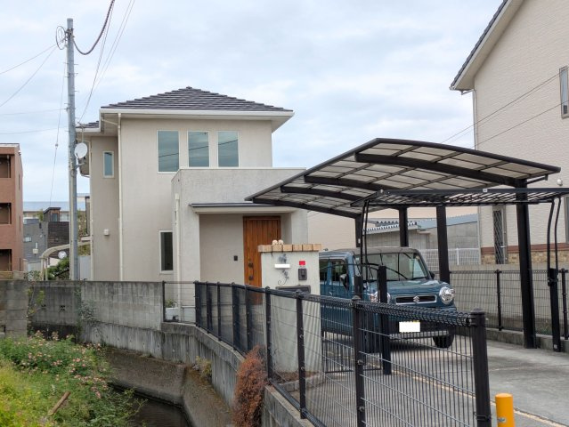 北土居5丁目戸建ての駐車場