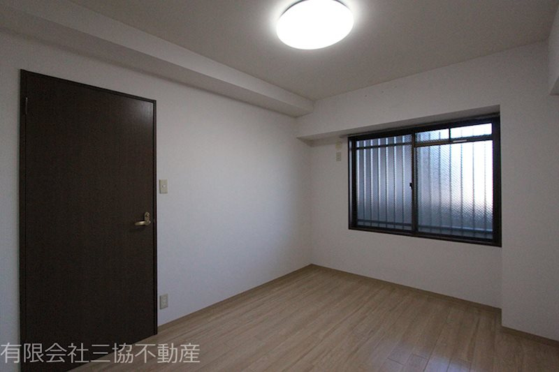 メゾンプチボアの寝室|洋室6帖　　※別部屋同室間取り写真につき若干相違有
