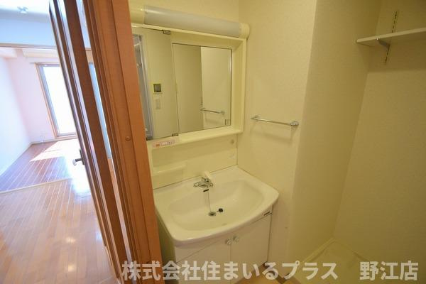 CasaDespacioの洗面所