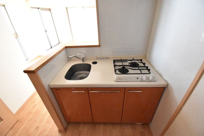 福岡市中央区大名１丁目の賃貸マンションのキッチン