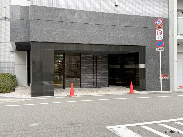 サムティ難波VIVO　仲介手数料無料のエントランス