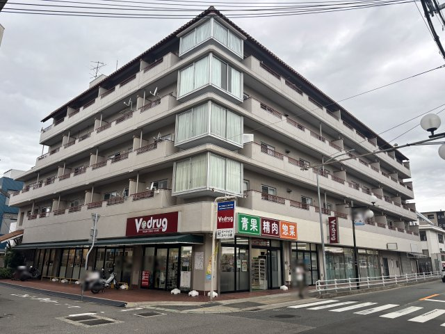 星陵台ハイツの外観