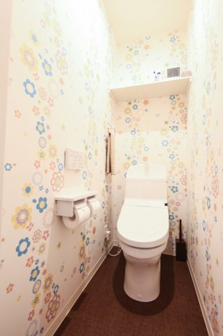 わんにゃんハウス国分寺のトイレ|落ち着いたトイレです