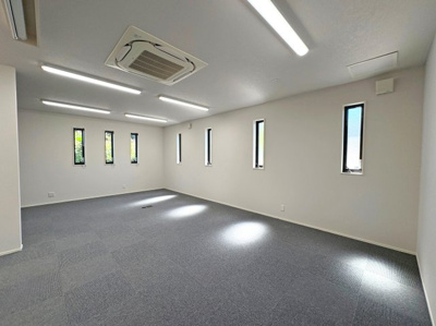 【洋室】 | 桑名市大字赤尾　住居付店舗事務所 | 店舗事務所スペース