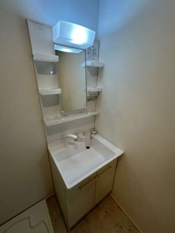 クオーレ薬円台Ⅲの洗面所|忙しい朝には欠かせない洗面所です
