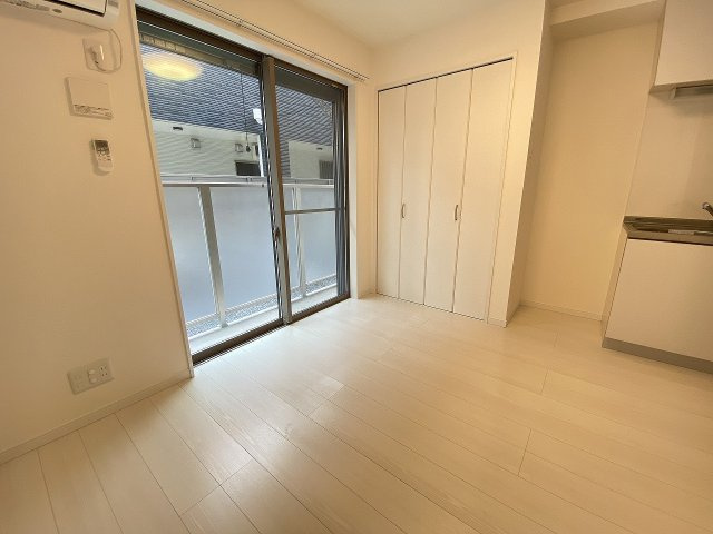 V-room1の居間・リビング|ゆったりとした居間です