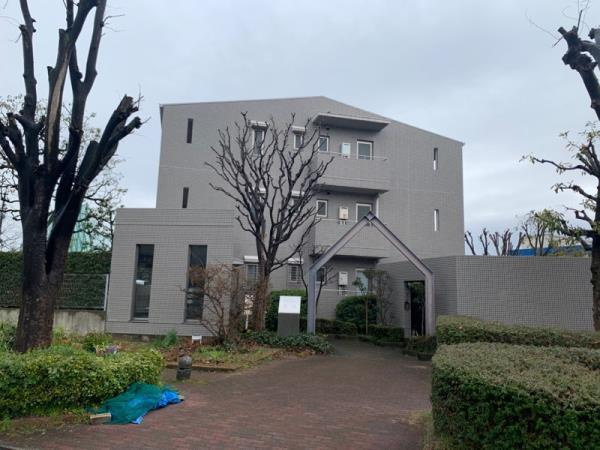 グランエスト江坂の外観