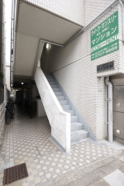 ダイヤアクティ三軒茶屋のエントランス|毎日通るエントランスはこのようになっています