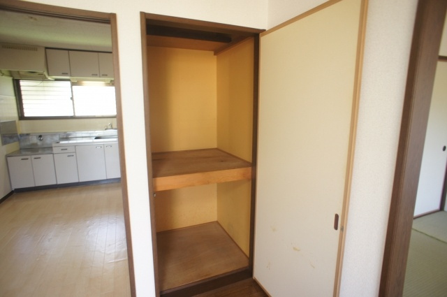 ハイツ恵の収納