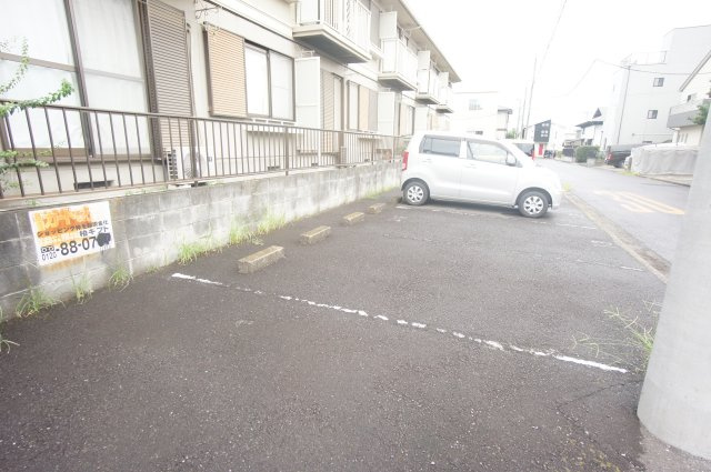 ハイツ恵の駐車場