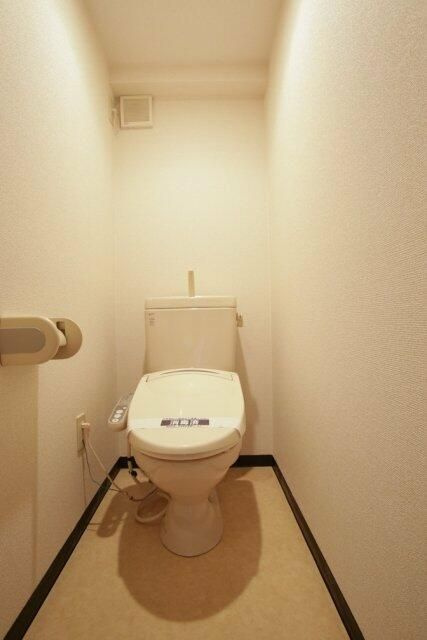さいたま市西区大字宝来の賃貸マンションのトイレ