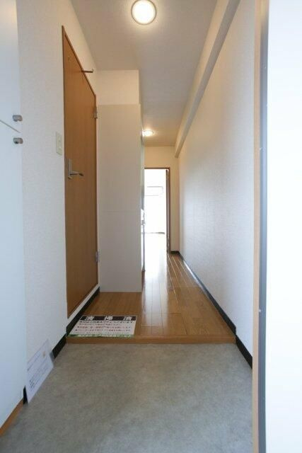 さいたま市西区大字宝来の賃貸マンションの玄関