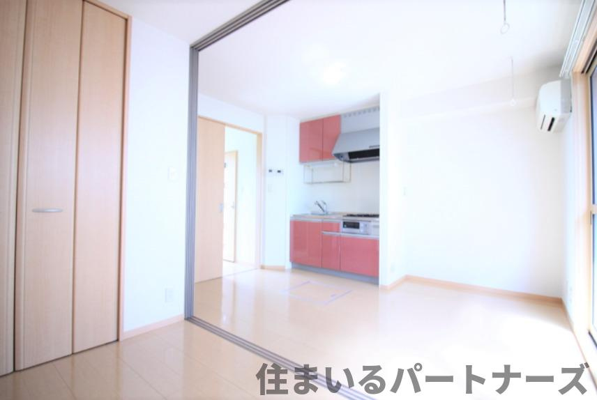 グレイスフルの寝室|広くて明るい寝室