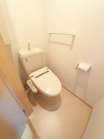 ネオ・サルビアⅢのトイレ|シンプルで使いやすいトイレです