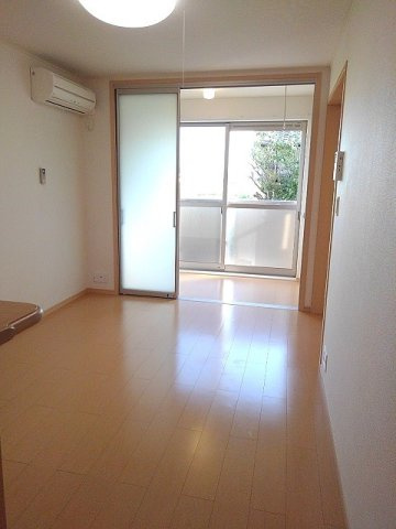 アーバインの居間・リビング|おしゃれな居間です