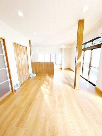 野木町友沼　中古戸建　敷地99.9坪の居間・リビング