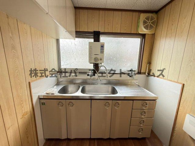 点野4丁目テラスハウス　賃貸のキッチン|きれいなキッチンです