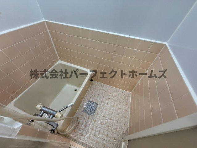 点野4丁目テラスハウス　賃貸の浴室|ゆったり過ごせるお風呂です