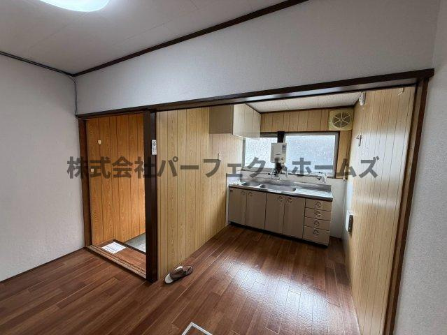 点野4丁目テラスハウス　賃貸のキッチン|ダイニングキッチンです