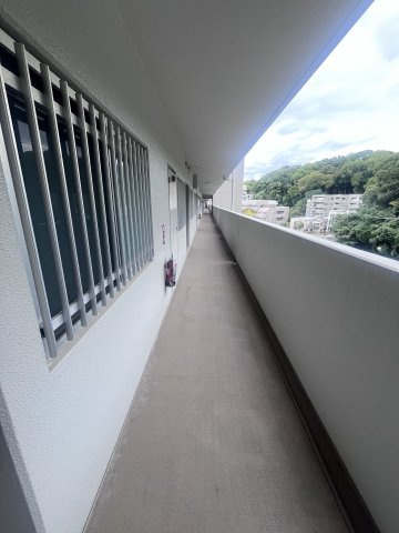 南区元宇品町ベイサイドパレス宇品512号室のバルコニー